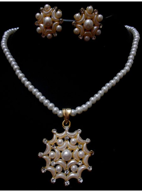 Pearl Necklace